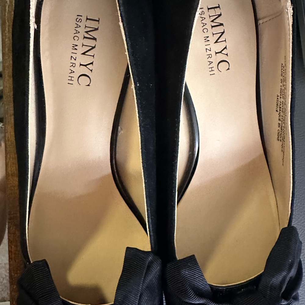 Isaac Mizrahi Black Women's Shoes